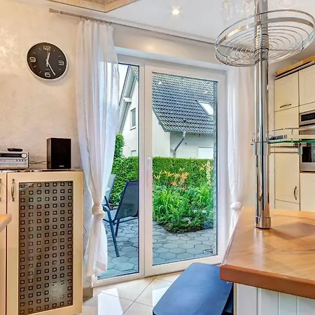 Ferienwohnung Sellin 1 شقة سيلين